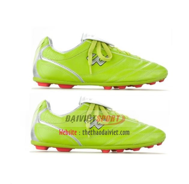 Giày đá bóng Prowin