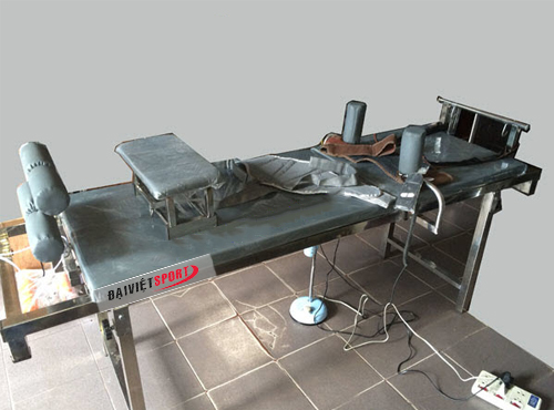 Giường điện kéo giãn cột sống GKĐV-01 Giường điện kéo giãn cột sống GKĐV-01