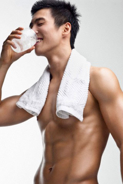 tap-the-hinh-uong-nuoc